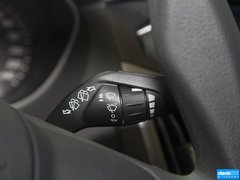 2012款 两厢 1.6L 自动 舒适型