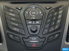 2012款 两厢 1.6L 自动 舒适型