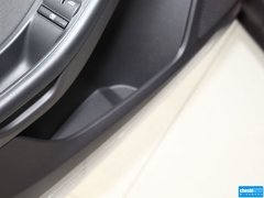 2012款 两厢 1.6L 自动 舒适型