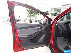 2012款 两厢 1.6L 自动 舒适型