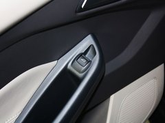 2012款 两厢 1.6L DCT 风尚型