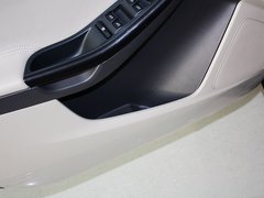2012款 两厢 1.6L DCT 风尚型