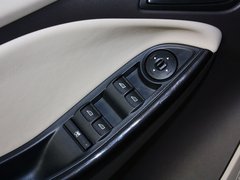 2012款 两厢 1.6L DCT 风尚型