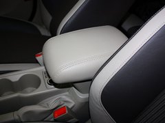 2012款 两厢 1.6L DCT 风尚型