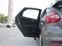2012款 两厢 2.0L 手动 豪华运动型