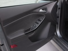 2012款 两厢 2.0L 手动 豪华运动型