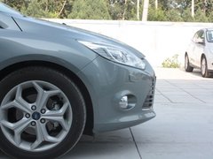 2012款 两厢 2.0L 手动 豪华运动型