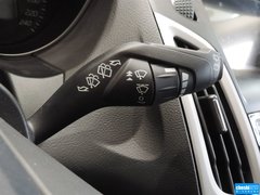 2012款 两厢 2.0L 手动 豪华运动型