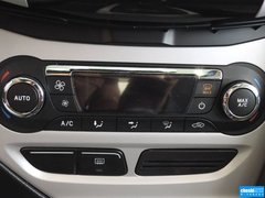 2012款 两厢 2.0L 手动 豪华运动型