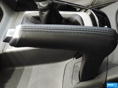 2012款 两厢 2.0L 手动 豪华运动型