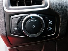 2012款 两厢 2.0L DCT 豪华运动型