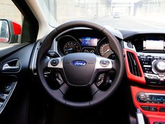 2012款 两厢 2.0L DCT 豪华运动型