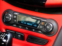 2012款 两厢 2.0L DCT 豪华运动型