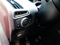2012款 两厢 2.0L DCT 豪华运动型