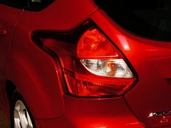 2012款 两厢 2.0L DCT 豪华运动型
