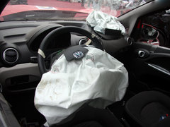 2012款 两厢 2.0L DCT 豪华运动型