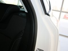 2012款 两厢 2.0L DCT 豪华运动型