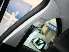 2012款 两厢 2.0L DCT 豪华运动型