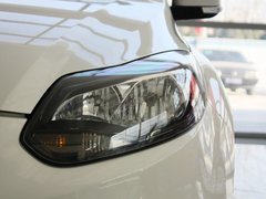 2012款 两厢 2.0L DCT 豪华运动型