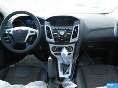 2012款 两厢 2.0L DCT 豪华运动型