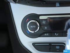 2012款 两厢 2.0L DCT 豪华运动型