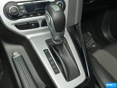 2012款 两厢 2.0L DCT 豪华运动型