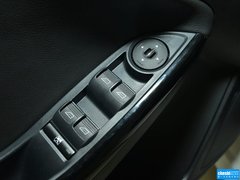 2012款 两厢 2.0L DCT 豪华运动型
