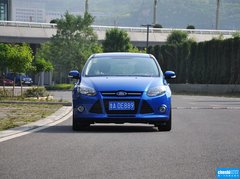 2012款 两厢 2.0L DCT 豪华运动型