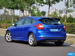 2012款 两厢 2.0L DCT 豪华运动型