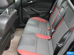 2012款 两厢 2.0L DCT 豪华运动型