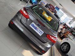 福克斯 2012款 三厢 1.6L DCT 舒适型