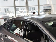 福克斯 2012款 三厢 1.6L DCT 舒适型