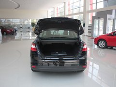 2012款 三厢 1.6L 手动 风尚型
