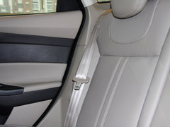 2012款 三厢 1.6L DCT 尊贵型
