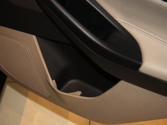 2012款 三厢 1.6L DCT 尊贵型
