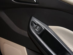 2012款 三厢 1.6L DCT 尊贵型