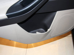 2012款 三厢 1.6L DCT 尊贵型