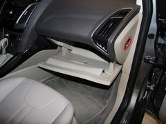 2012款 三厢 1.6L DCT 尊贵型