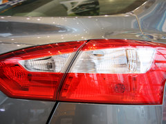 2012款 三厢 1.6L DCT 尊贵型