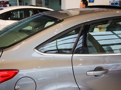 2012款 三厢 1.6L DCT 尊贵型