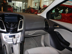 2012款 三厢 1.6L DCT 尊贵型