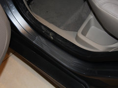 2012款 三厢 1.6L DCT 尊贵型