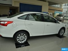 2012款 三厢 2.0L DCT 旗舰型