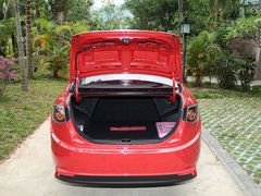 2012款 1.5L 自动 尊贵型