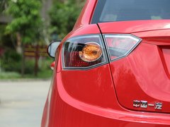 2012款 1.5L 自动 尊贵型