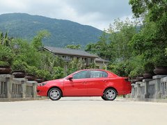 2012款 1.5L 自动 尊贵型