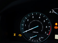 2012款 4.0L AT VX 8座