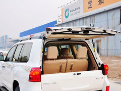 2012款 4.0L AT VX 8座