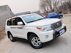 2012款 4.0L AT VX 8座