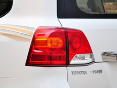 2012款 4.0L AT VX 8座